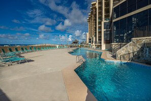 Pool - Phoenix Ii 2082 2 Bedroom Condo (Orange Beach)