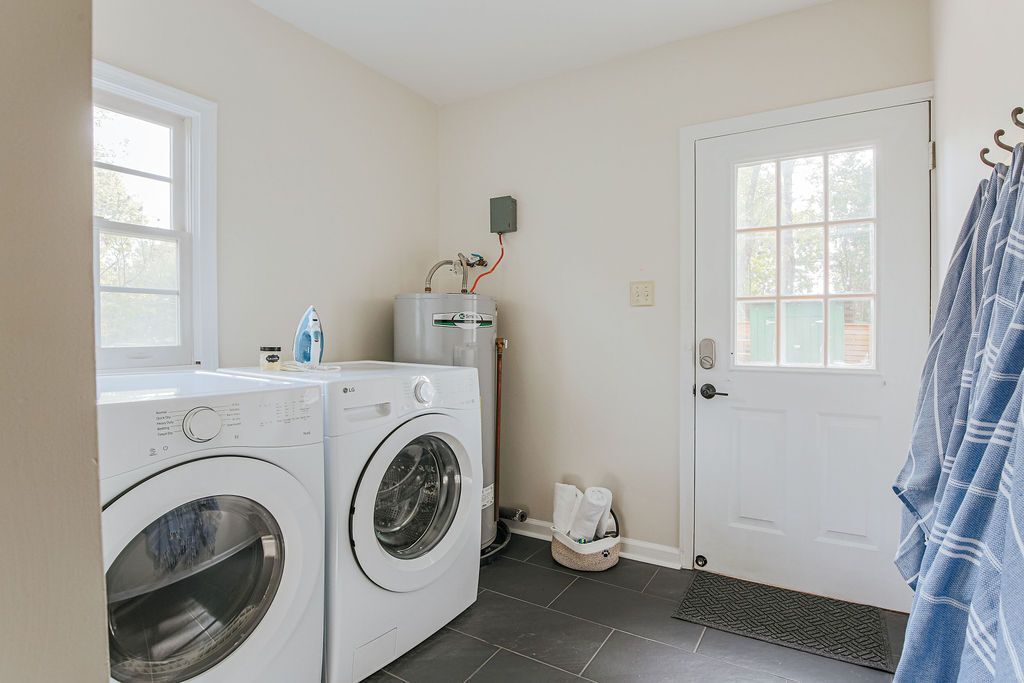 Ruang laundry