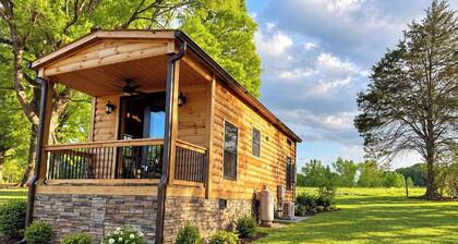 Cozy 2-bedroom cabin in perfect Bessemer City with AC
