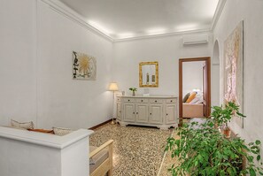Lobby - Apartment 'La Casa Di Cla' with Wi-Fi and Air Conditioning (Genova)