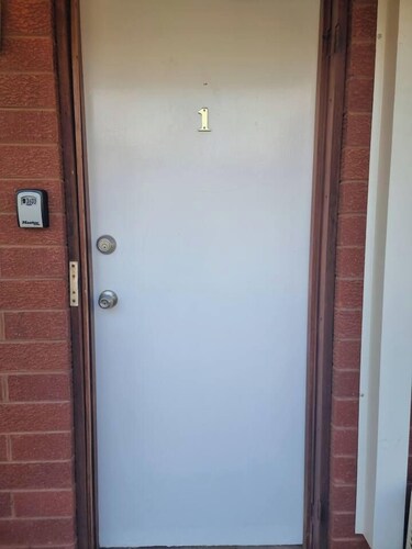 Entire 3 bedroom unit- 5 min to CBD, Hannan street