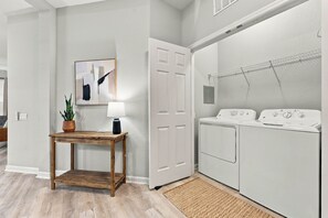Interior - 3BR at Vista Cay, where Comfort meets Convenience (Orlando)