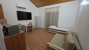 Room - Studio 4 (Kato Platres)