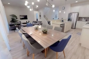 Dining - Comfort & Leisure 6BR Home With Private Pool (Kissimmee)