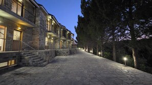 Exterior - Studio 5 (Kato Platres)