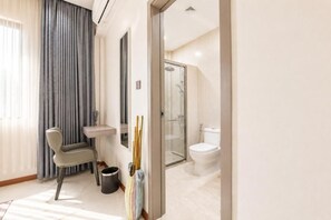 Bathroom - Opal Oasis (Gadhdhoo)