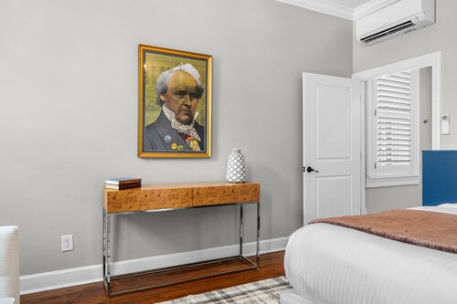 The Buchanan Suite | Germantown Inn | Accessible