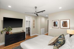 Bedroom 3: King Bed + Twin Hotel-Style Rollaway, Smart TV, Full ensuite Bathroom - Central to 12 South, Gulch, Broadway | 4.5 Baths (Nashville)