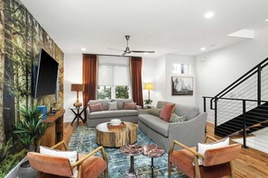 Living area - Central to 12 South, Gulch, Broadway | 4.5 Baths (Nashville)