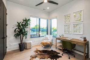 Office - 30 Night + Luxurious Green Hills Gem! (Nashville)