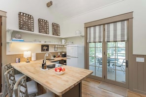 Lovely Stocked Kitchen for your Cooking Needs - Bobwhite at Buckhorn Hollow (McEwen)