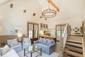 Living area - Bobwhite at Buckhorn Hollow (McEwen)