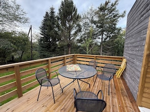 Outdoor dining - Vrbo Property (Hautot-sur-Mer)