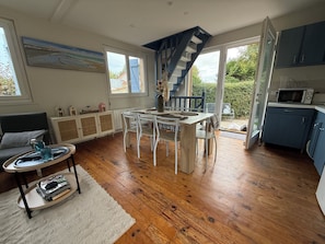 Dining - Vrbo Property (Hautot-sur-Mer)