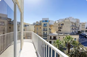 Property grounds - Sliema-Gzira Stylish Apartment (Il-Gżira)