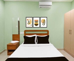 Room - Deluxe Hotel O Tirumala Hill View Tirupati (Tirupati)