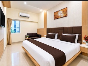 Room - Classic Hotel Aiswariyam (Puducherry)