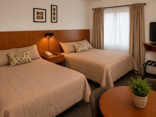 Calacoto Suite | Garden + 24/7 Concierge