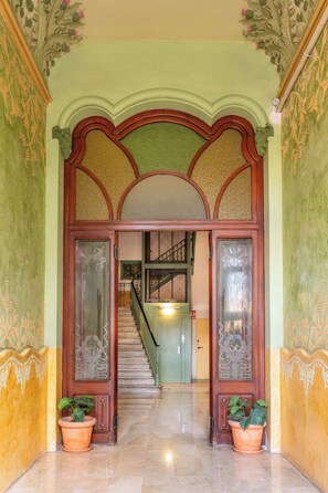 Interior - The Collection - 3BD Penthouse in Plaza España (Barcelona)