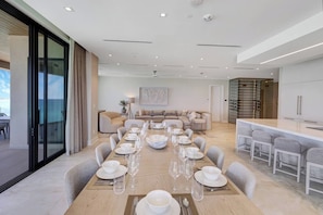 Dining - Aqualina 1102 Penthouse (Nassau)