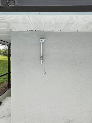 Property grounds - Beautiful Historical 6 Bdrm Lakefront Pool Home (Auburndale)