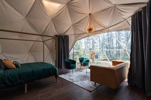 Gatsby Riverside Dome | Romantic Rustic Escape