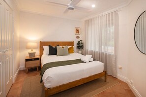 bedroom_small_sRGB - Sol Villa Forest Retreat & Walk to Town (Margaret River)