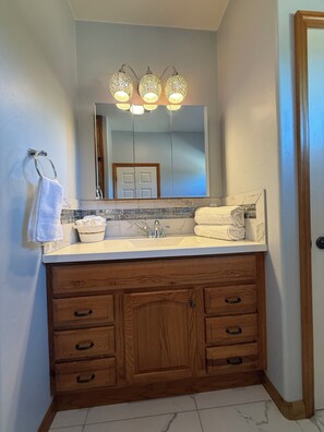 Bathroom - Desert getaway on an acre, 2-bedroom house in fantastic Tucson location. (Tucson)