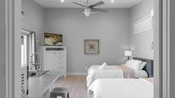 Drop the bags and feel the week let go of your shoulders. This casita is your hideaway.