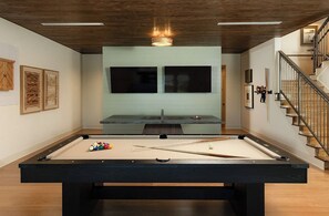 Games room - Landing | Beautiful 2BD, Game Room, Gym (Gainesville)