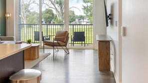 Interior - Landing | Amazing 1BD, Gym (Council Bluffs)