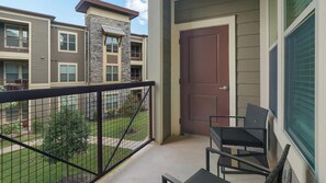 Property grounds - Landing | Amazing 2BD, Game Room, Gym (Houston)