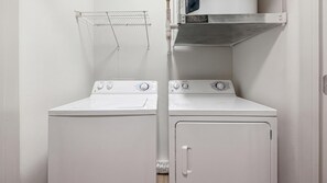 Interior - Landing | Modern 2BD, Gym (Birmingham)