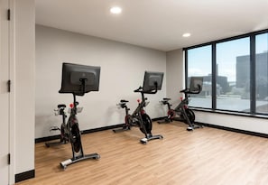 Fitness facility - Landing | Amazing 1BD, Pool, Yoga Studio (Green Bay)