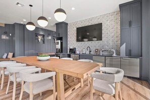 Dining - Landing | Incredible 2BD, Clubhouse, Game Room (Littleton)