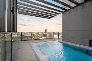 Pool - Vibrant Southbank 2 Bedroom (Southbank)