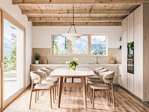 Kitchen / Dining Room - Tuftra Penthouse 4BR Zermatt by Interhome (Zermatt)