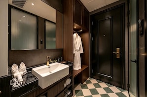 Bathroom - Relanding Hotel Zhuhai Gongbei Port (zhuhai)