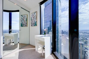 Interior - StayAU High-Rise Luxury in CBD Apt @EQ Tower (Melbourne)