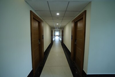 Coastal Paradise-Luxury Suits & Banquets