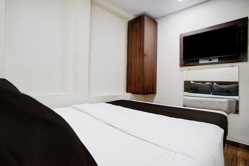 Hotel O Grand Villa