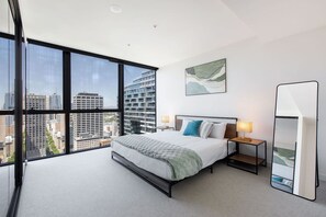 Room - New York Style City 3 Bedroom (Melbourne)