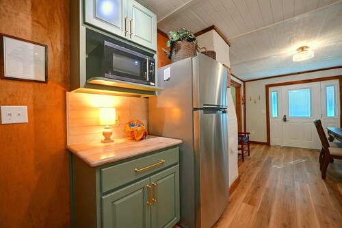 Hocking Hills Area Cabin Walk to National Forest