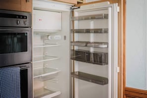 Interior - Comfortable 3 Bedroom Townhouse Sleeps 6 (Northampton)
