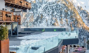 Outdoor dining - Hotel Silbertal by Alpeffect Hotels (Sölden)