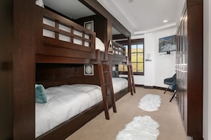 Room - Deer Valley 2 Bedroom Ski-In/Ski-Out Condo With Views 2 Condo (Park City)