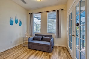 Living area - VRCC Villa Grand Lagoon (Cape Coral)