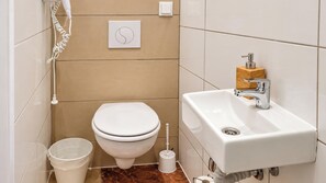Bathroom - Stay Longer 1BR near Westbahnhof (Vienna)