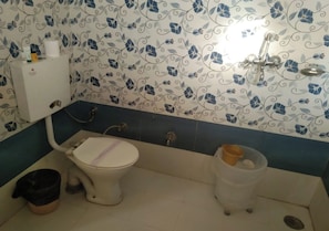 Bathroom - Ganesha Inn A River View Stay  (Rishikesh)