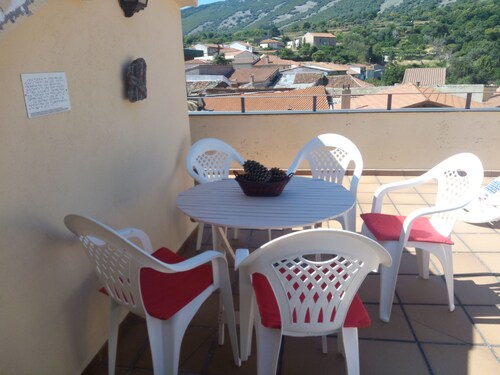 SIERRA DE FRANCIA APARTMENTS IN THE HEART OF THE LAS BATUECAS RESERVE AND NATURAL PARK